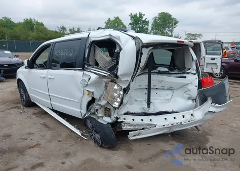 2017 Dodge Grand Caravan Sxt z USA, uszkodzony, nr VIN 2C4RDGCG8HR589846